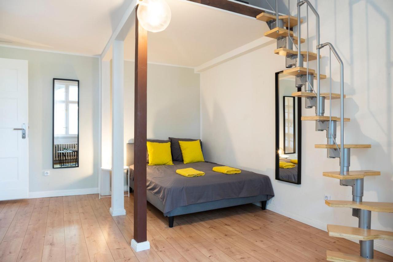 Spacious&stylish Loft Bed +s-bahn Access * Berlino